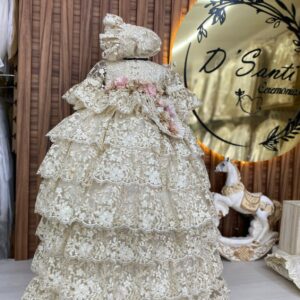 👼 Vestido de Bautizo – Elegancia y Tradición